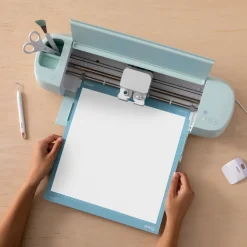 Cricut La Gamme Explore|Matériaux^Thermocollant à couleur changeante activé par les UV, blanc - jaune