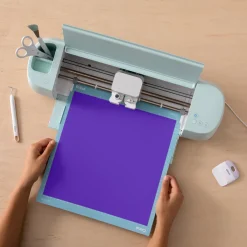 Cricut Matériaux Économiques^Thermocollant économique de 30,5 cm &times; 6 m (12 po &times; 20 pi), Pourpre