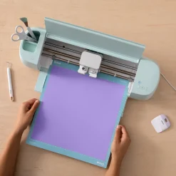 Cricut Matériaux Économiques^Thermocollant économique de 30,5 cm × 6 m (12 po × 20 pi), Lilas