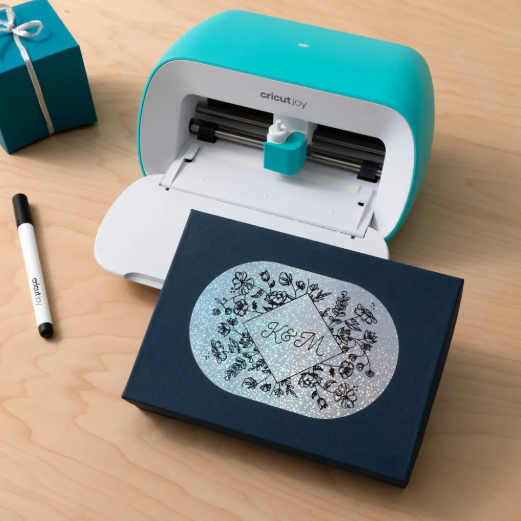 Cricut La Gamme Joy|Vinyle^Vinyle inscriptible Smart Label™ Joy™ -Permanent, argent holographique